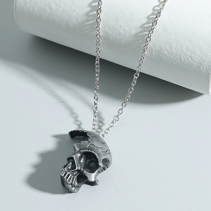 Asymmetrical Craft Retro Geometric Alloy Titanium Steel Halloween Men'S Necklace