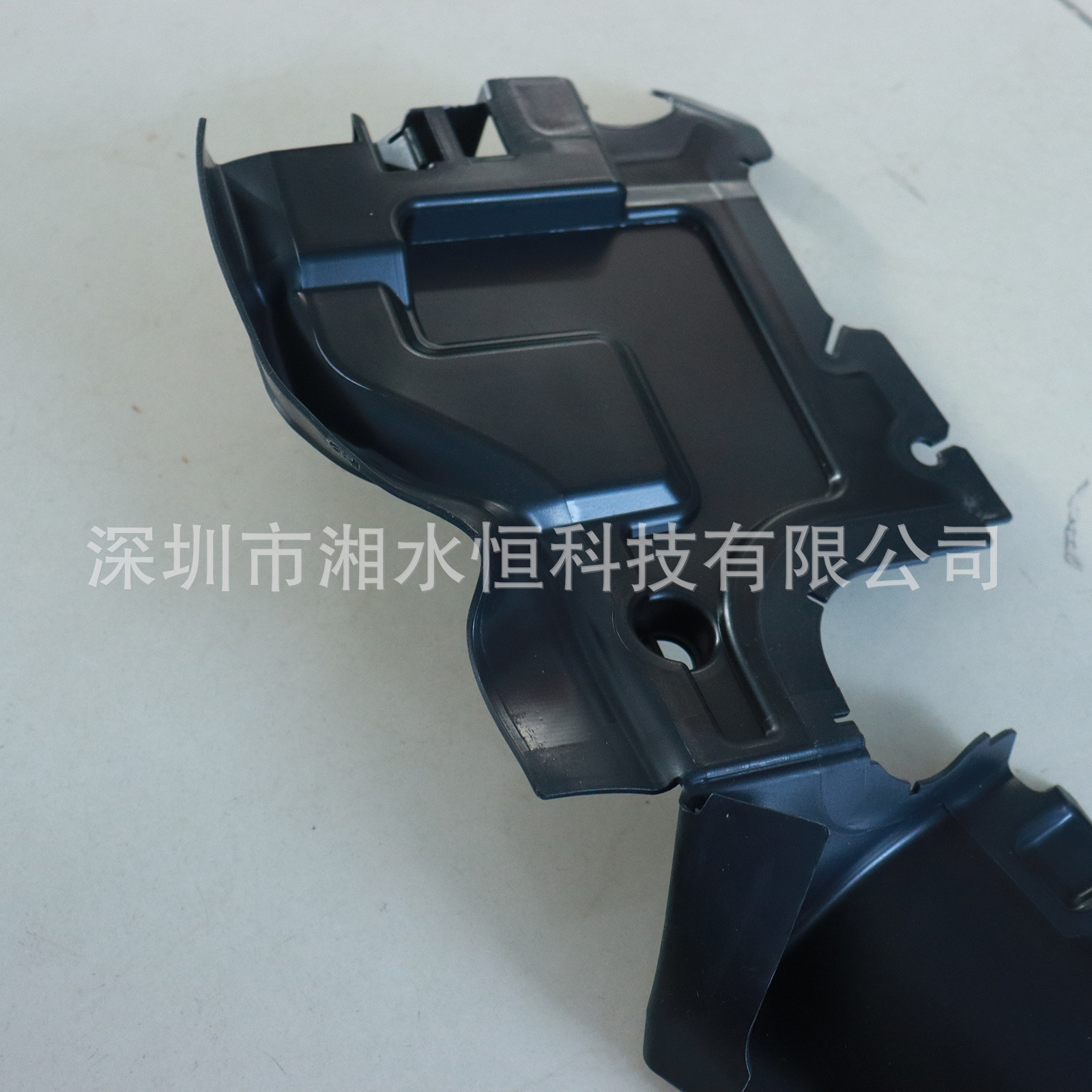 适用于宝马G12 汽车空气导管 雨刮器前盖板 风窗框板 51747359797-阿里巴巴
