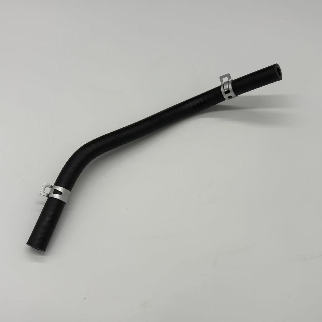 Automotive engine coolant rubber hoses are suitable for modern Kia vehicles, and the specifications and models of the water pipes can be customized