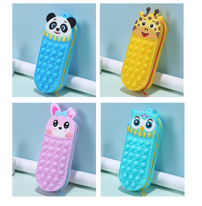 Cute Cartoon Animal Large Capacity Portable Waterproof Multifunctional Silicone Pencil Case display picture 1