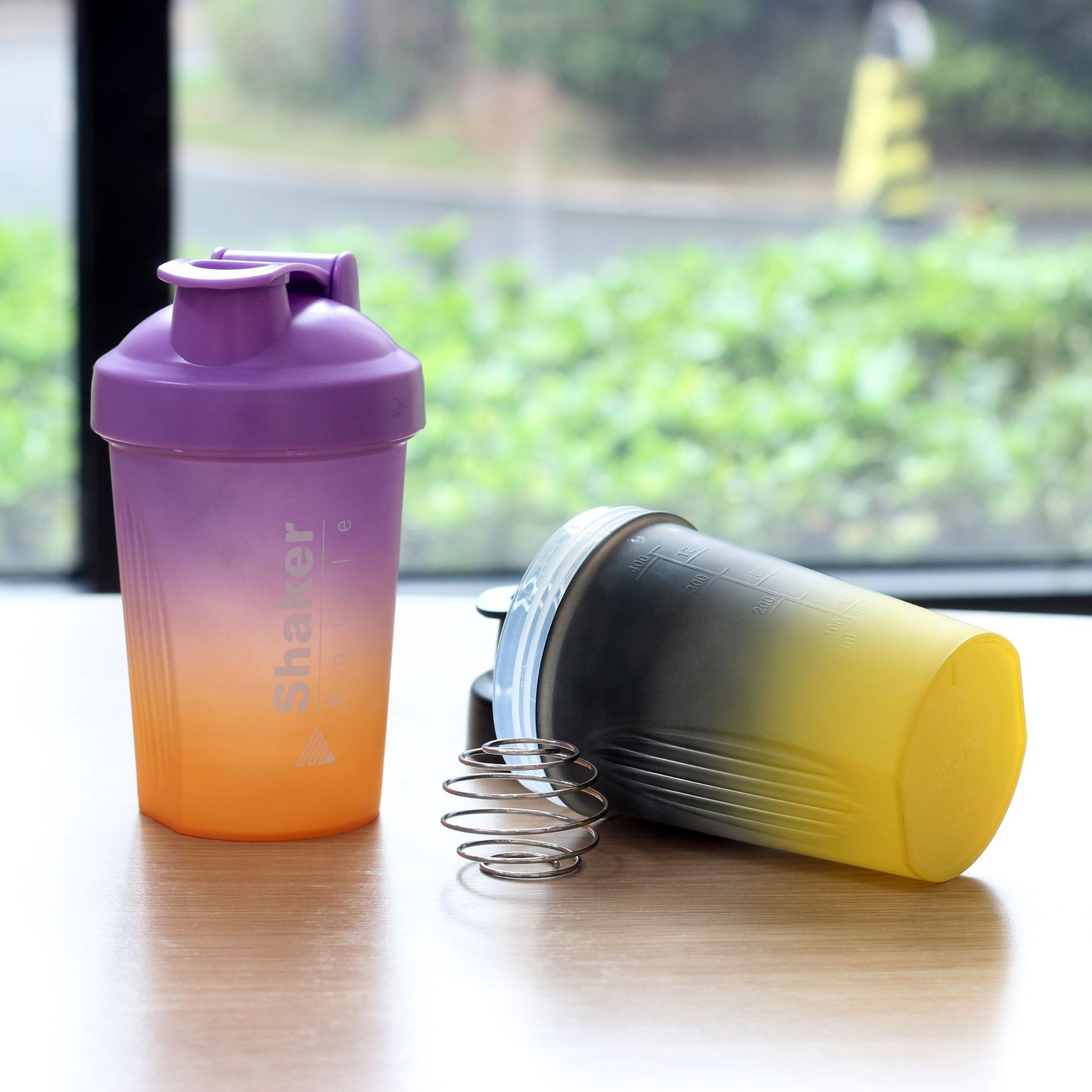 Pintura en aerosol PP400ml taza de batido de leche ejercicio ejercicio taza mezcladora proteína en polvo taza agitadora a prueba de fugas de plástico taza de agua al por mayor