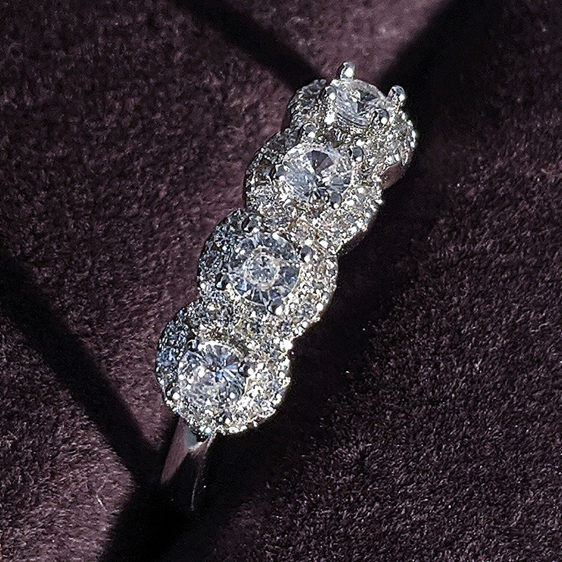 Luxury Diamond-Studded Ring 2