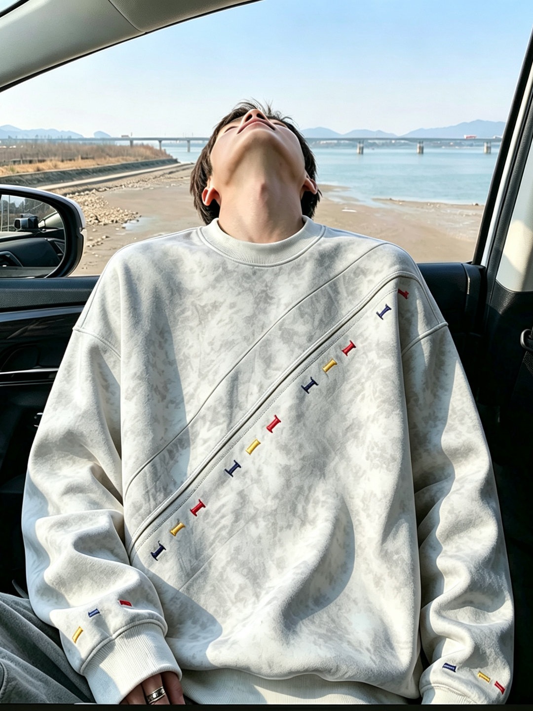 Men's round-neck sweatshirt, youth outerwear, tie-dye design, autumn collection, asymmetrical placket, embroidered details, retro style, loose fit, trendy brand, hoodless, pullover