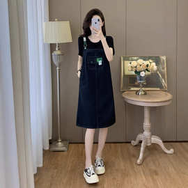 假两件牛仔连衣裙女夏季新款时尚洋气胖宽松遮肉显瘦背带裙