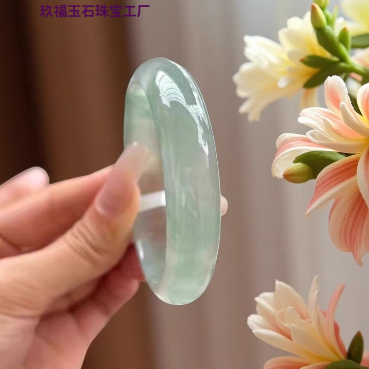 最相物“青鸾系列”缅甸翡翠玉手镯子高冰透种女款浅油青正品玉镯