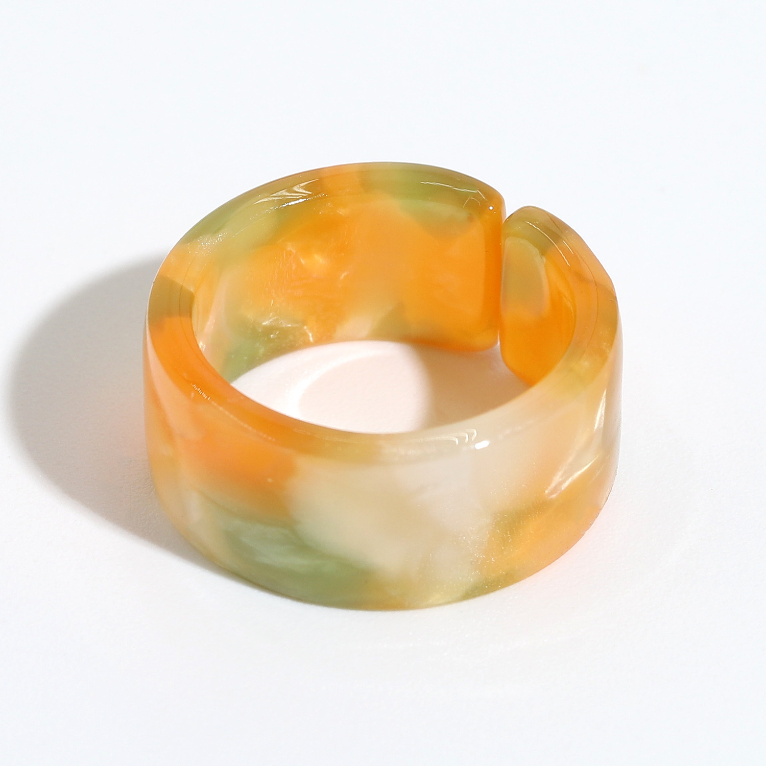 Retro Incomplete Circle Resin Ring display picture 1