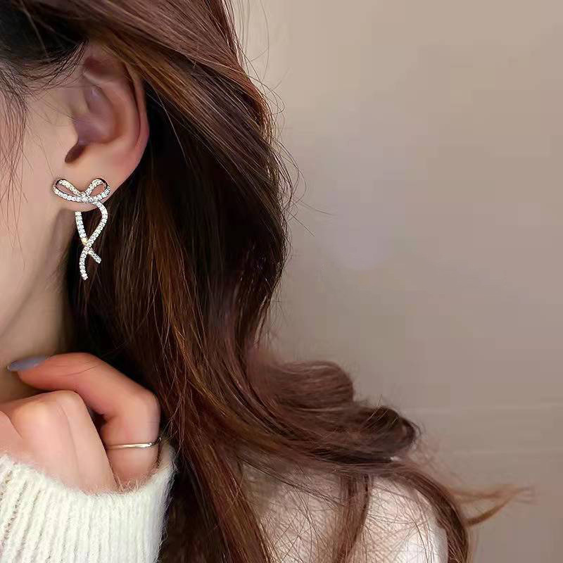 Koreanische diamantbesetzte Schleifenohrringe, süßes luxuriöses, modisches High-End-Design, Ohrringe und Accessoires_voghion.com