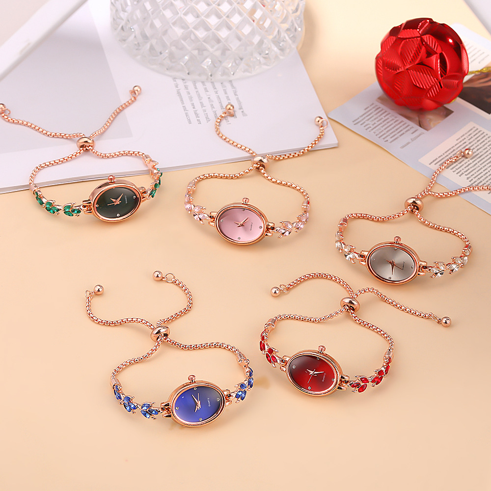 Ready Stock Fashionable Oval Bracelet Watch, Light Luxury, High-End, Retro Small Women's Watch, Quartz Watch Manufacturer Wholesale