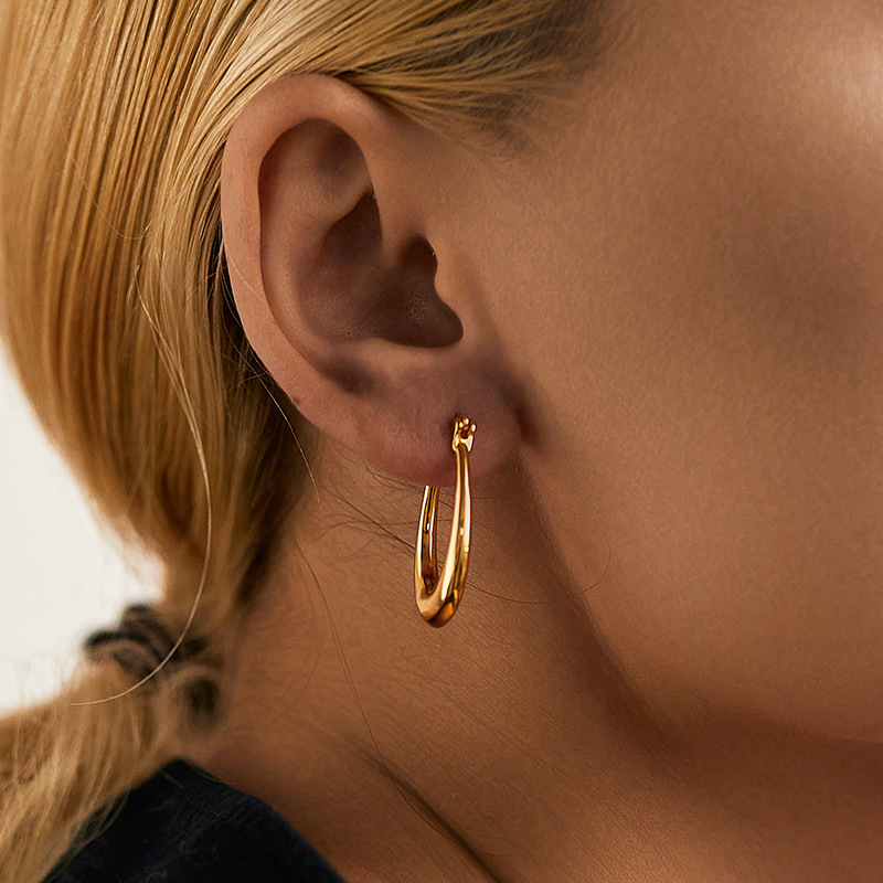 1 Pair Simple Style Heart Shape Copper Hoop Earrings display picture 4