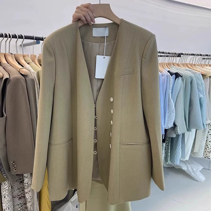 Женский укороченный блейзер 2025: новая осенняя коллекция, дизайн для миниатюрных женщин, нишевый V-образный вырез, повседневный пиджак