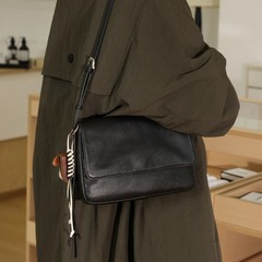 头层小牛皮2025秋冬新款简约复古高级感通勤实用手提单肩斜挎包