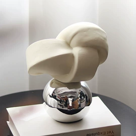 金属工艺品;树脂工艺品;水晶工艺品