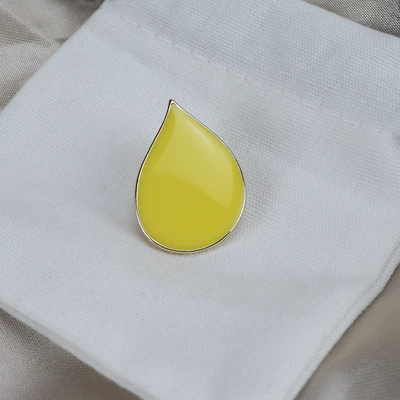 Japanese Designer Yokawa's Enamel Glaze Drops Marking Brooch Corsage (Yaxa sancaqları) - yellow