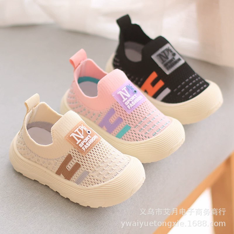 Детская обувь для мальчиков весной и осенью мягкая подошва нескользящая обувь