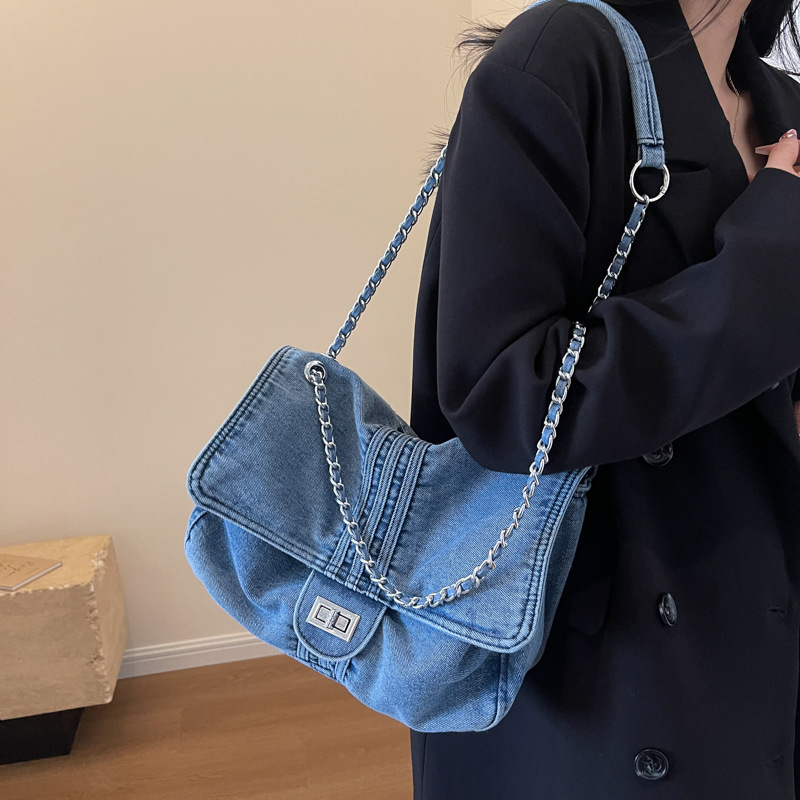 Denim Bag Women's 2024 New Fashionable Large Capacity Chain Shoulder Bag High-grade Tote Traveller Bag