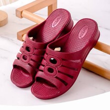 �Ǵ��¿����e���s����ƽ������Ь�ؔ�Ůʿ������Ь����0828/0858