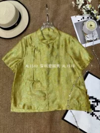 女式衬衫;连衣裙;女式马甲