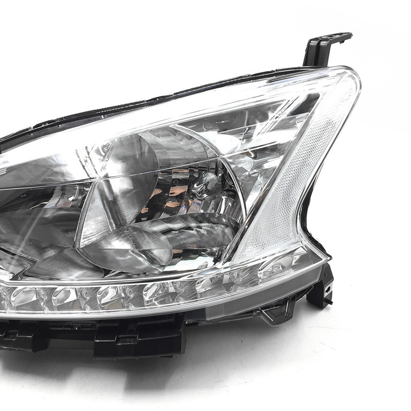 Applicable to 12-14 Xuanyi headlamp semi-Assembly New Xuanyi headlamp high configuration with LED low configuration