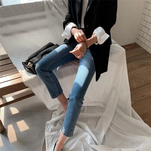 Yun 18 autumn and winter rock velvet maternity jeans cigarette pants small straight pants outer wear maternity wear 8639