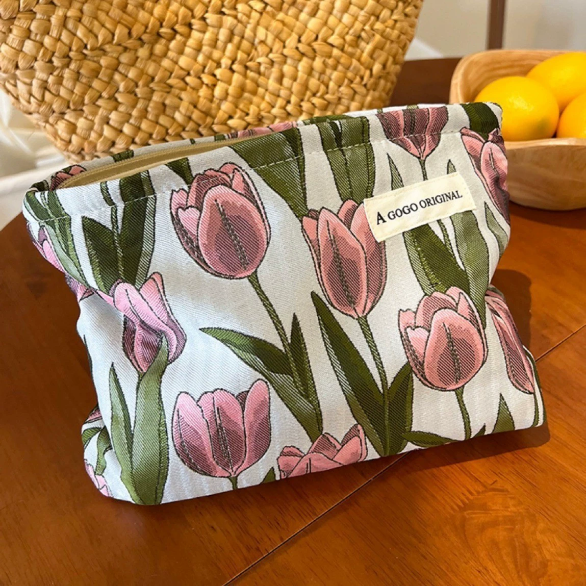 Capacious cosmetic bag, three‑dimensional travel organizer with zipper, stylish printed patterns
