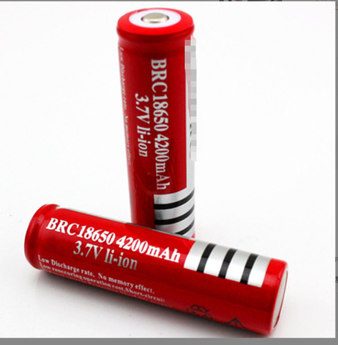 18650 rechargeable battery 3.7V battery 9800mAh strong light flashlight small fan large capacity battery