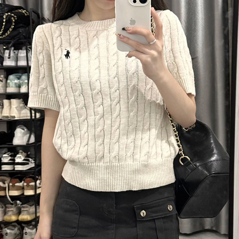White Cable-Knit Pullover Thin Knit Sweater for Women, 2024 Summer New Unique and Chic Hong Kong Style Top