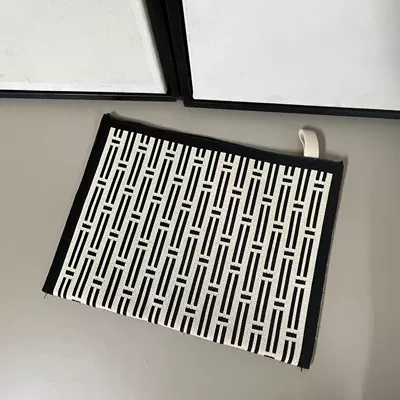 Car tissue box/set | Knitted Bag Gift Bag - knitted-tissue-bag-black-and-white-pattern