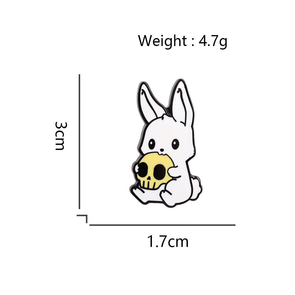 Cartoon Cute Rabbit Holding a Skull Brooch, Dark Gothic Style Metal Badge, European and American Quirky Fun Pin