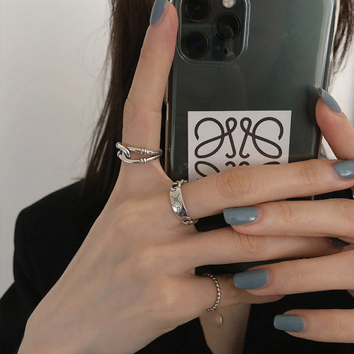 Korean-style niche design high-end women's ring with INS minimalist cold wind, light luxury fashion, personalized retro trendy style