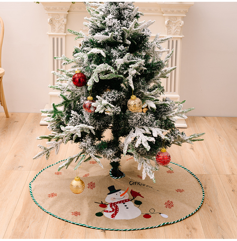 Saia para árvore de natal em linho com patch de boneco de neve_voghion.com