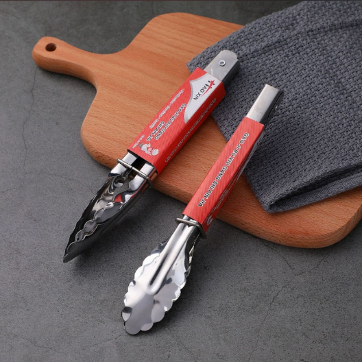 Kitchen Utensils Food Tongs 7inch Bread and Barbecue Tongs Food Clips Kitchen Barbecue Gadgets One Dollar Wholesale