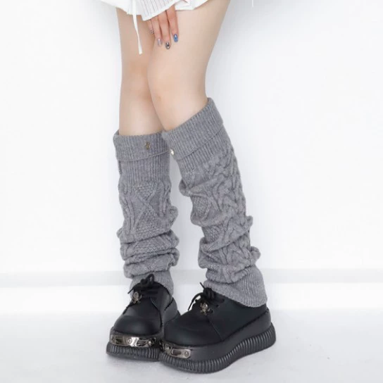 Knitted metal gaiters with diamond pattern, increased thickness, mid length