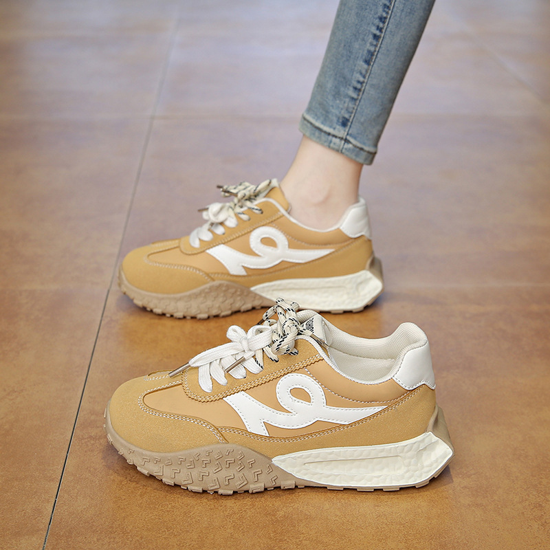 Zapatos de entrenamiento de base gruesa para mujeres 2025 primavera nuevos zapatos agam de colores casuales versátiles antideslizantes zapatos deportivos para correr