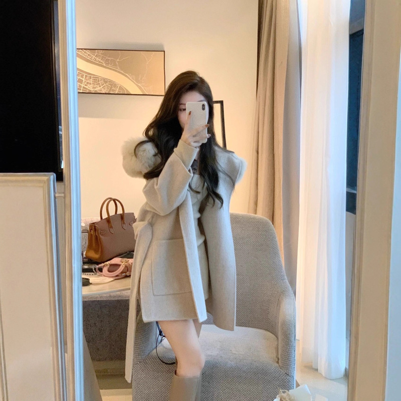 High-End Cashmere Double-Sided Woolen Coat, Korean Style Mid-Length Coat for Autumn and Winter, Women's Clothing for Petite Figures, Elegant Waist-Cinching Woolen Outerwear High-End Cashmere Double-Sided Woolen Coat, Korean Style Mid-Length Coat for Autumn and Winter, Women's Clothing for Petite Figures, Elegant Waist-Cinching Woolen Outerwear