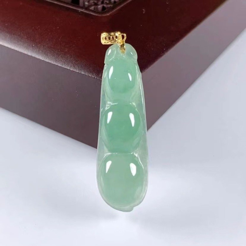 Với giấy chứng nhận trang sức