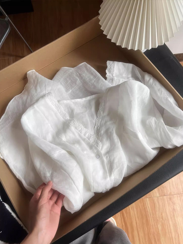 推荐!高品质法式花边V领苎麻防晒衬衫女夏慵懒风宽松长袖防晒外搭|undefined