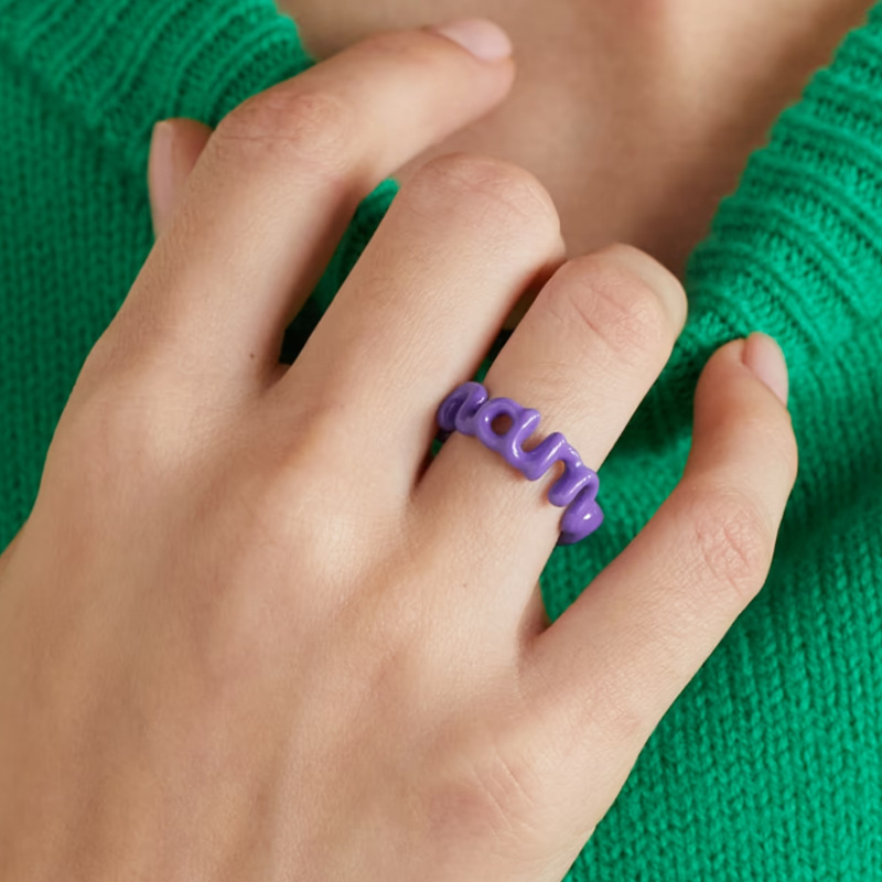 Nuevo estilo fresco minimalista INS anillo de labio de esmalte de dos colores diseño de nicho simple anillo clásico de todo fósforo