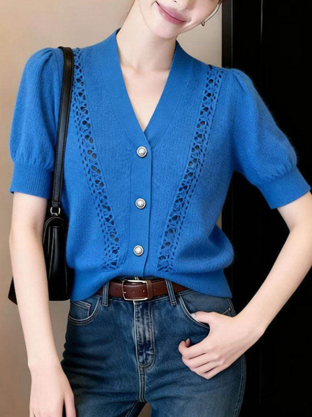 Áo cardigan nữ thiết kế rỗng màu xanh Klein cao cấp mùa hè 2026 — xanh lam