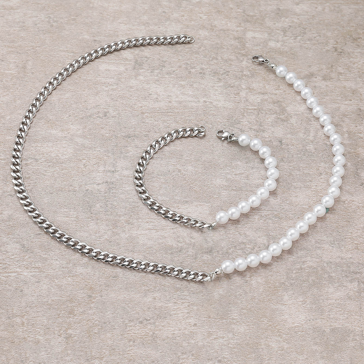 Trend necklace and bracelet pearl