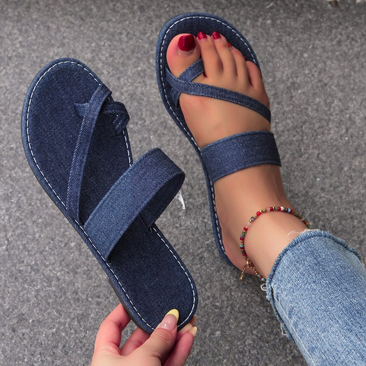 Cross-border plus size women's shoes 2023 Summer new round toe flat open toe buckle outer wear simple slip-on women's slippers