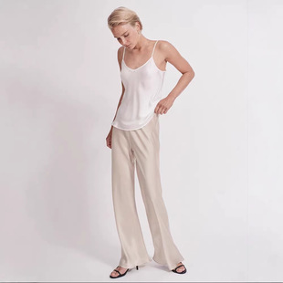 �����ᾄ��z�������IV�IŮ�Ըм�ɫ����ȴ�  �⴩�İٴ������