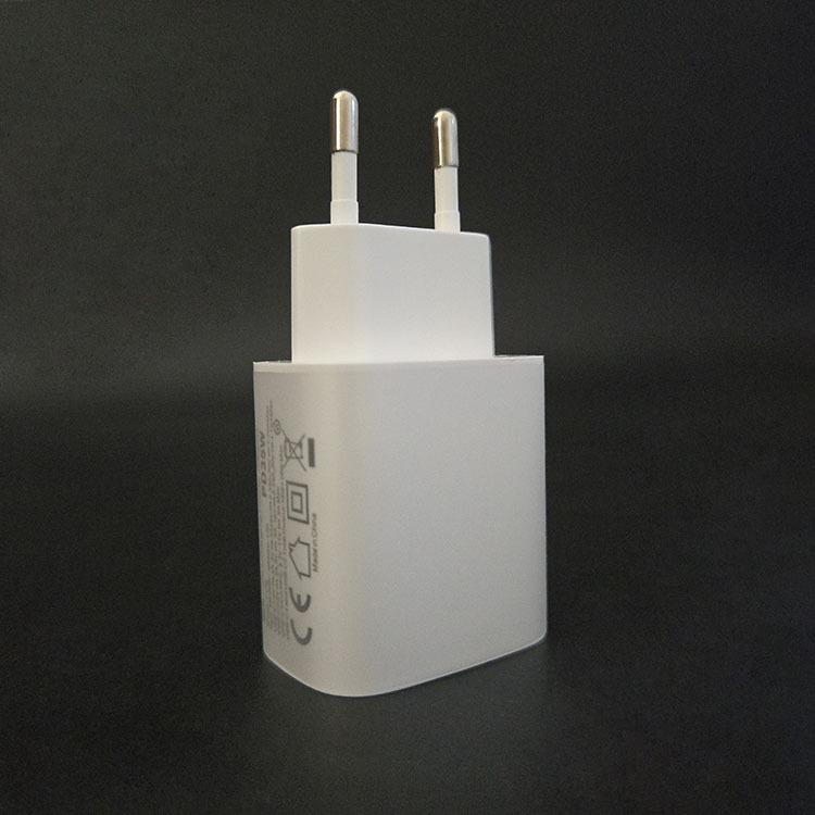 Multi-Port Portable Dual Usb-C Port Small Gan Gallium Nitride Pd35W Dual Type-C European Standard Fast Charging Charger