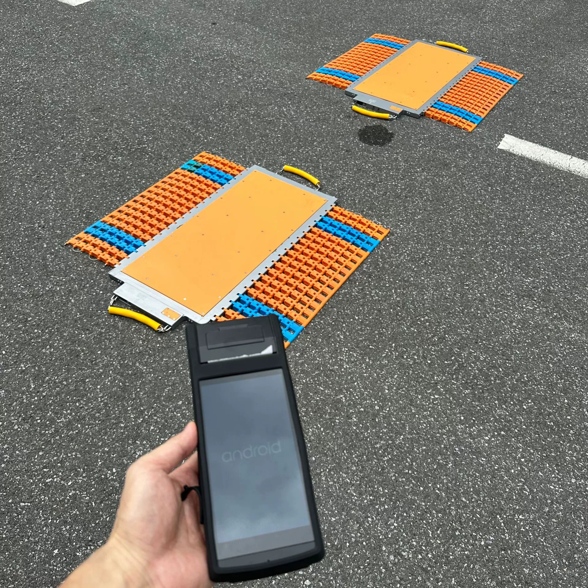 Складные мобильные весы с автоматическим распознаванием номерного знака 100 т Портативный беспроводной портативный осевой весовой инструмент