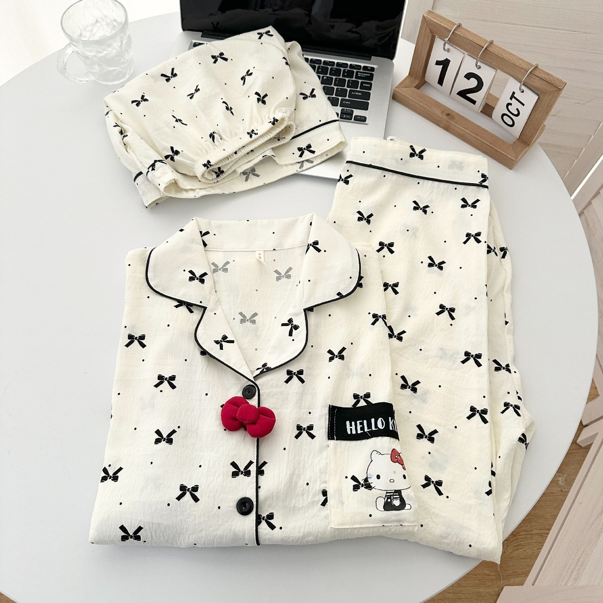 Cross-border nudo rojo KT gato pijama mujer verano celebridad de Internet cárdigan de manga corta de tres piezas pantalones de manga corta ropa de hogar de alta gama