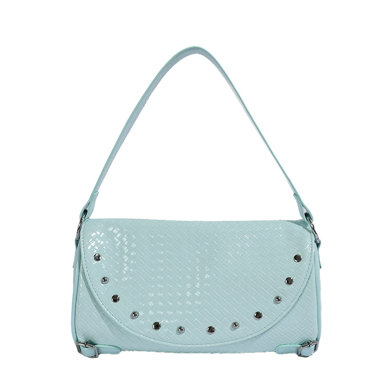 2026 verano nuevo estilo de moda de un solo hombro bolso de mano diseño cotidiano remaches viaje almohada bolsa al por mayor