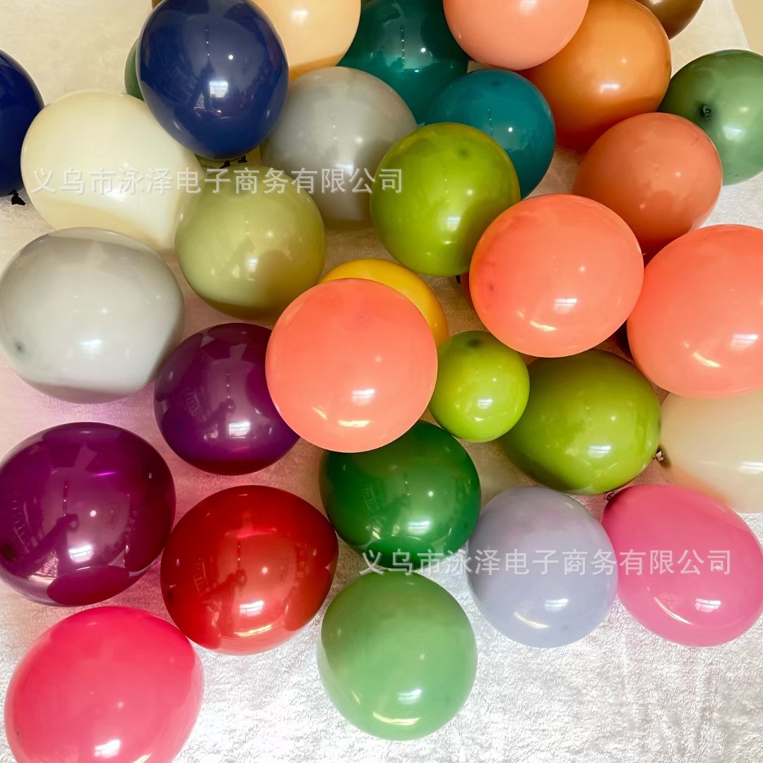 2C536AB6246A8206D7F8D9977EBFBB