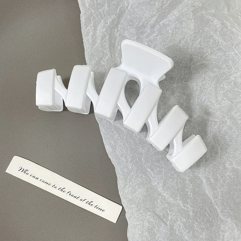 Clip de pelo de gran tamaño esmerilado simple Cabeza trasera updo horquilla de alto grado tiburón clip horquilla tocado al por mayor