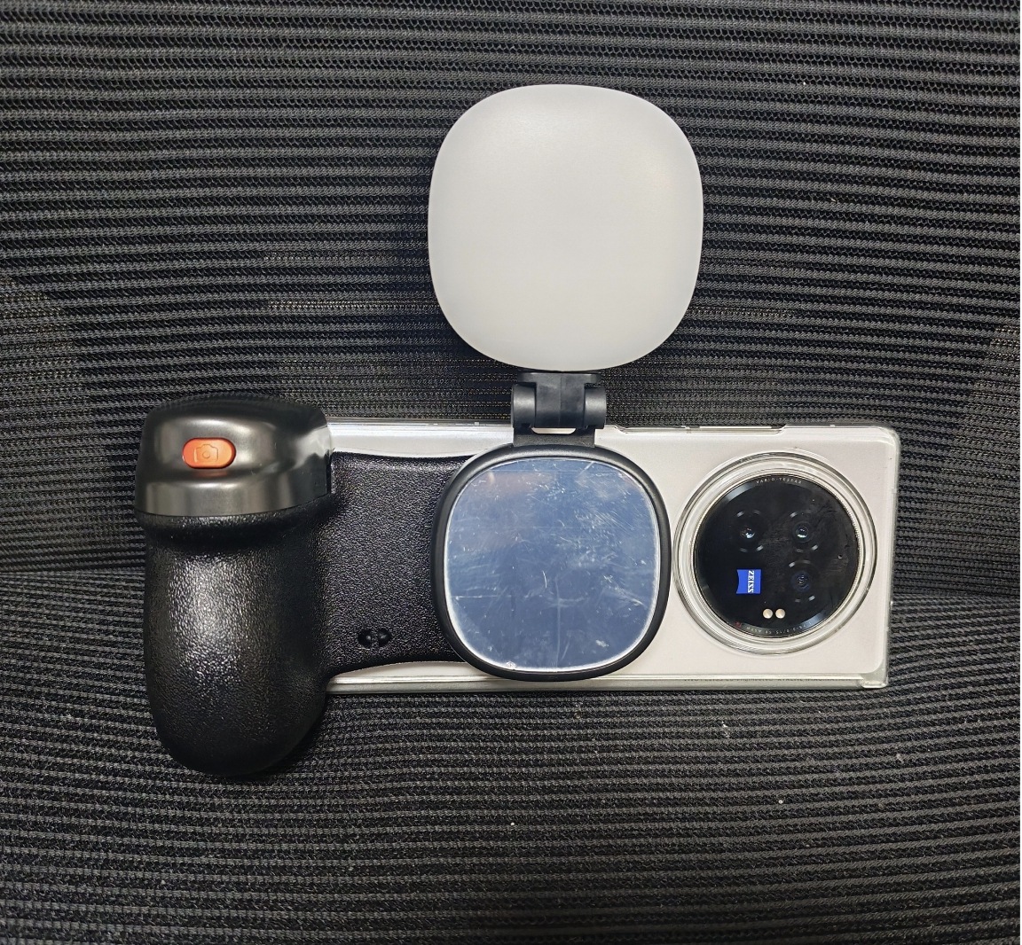 Estabilizador Gimbal con Seguimiento AI Q03 360 Grados de ABS con Control Remoto para Transmisión en Vivo image 20