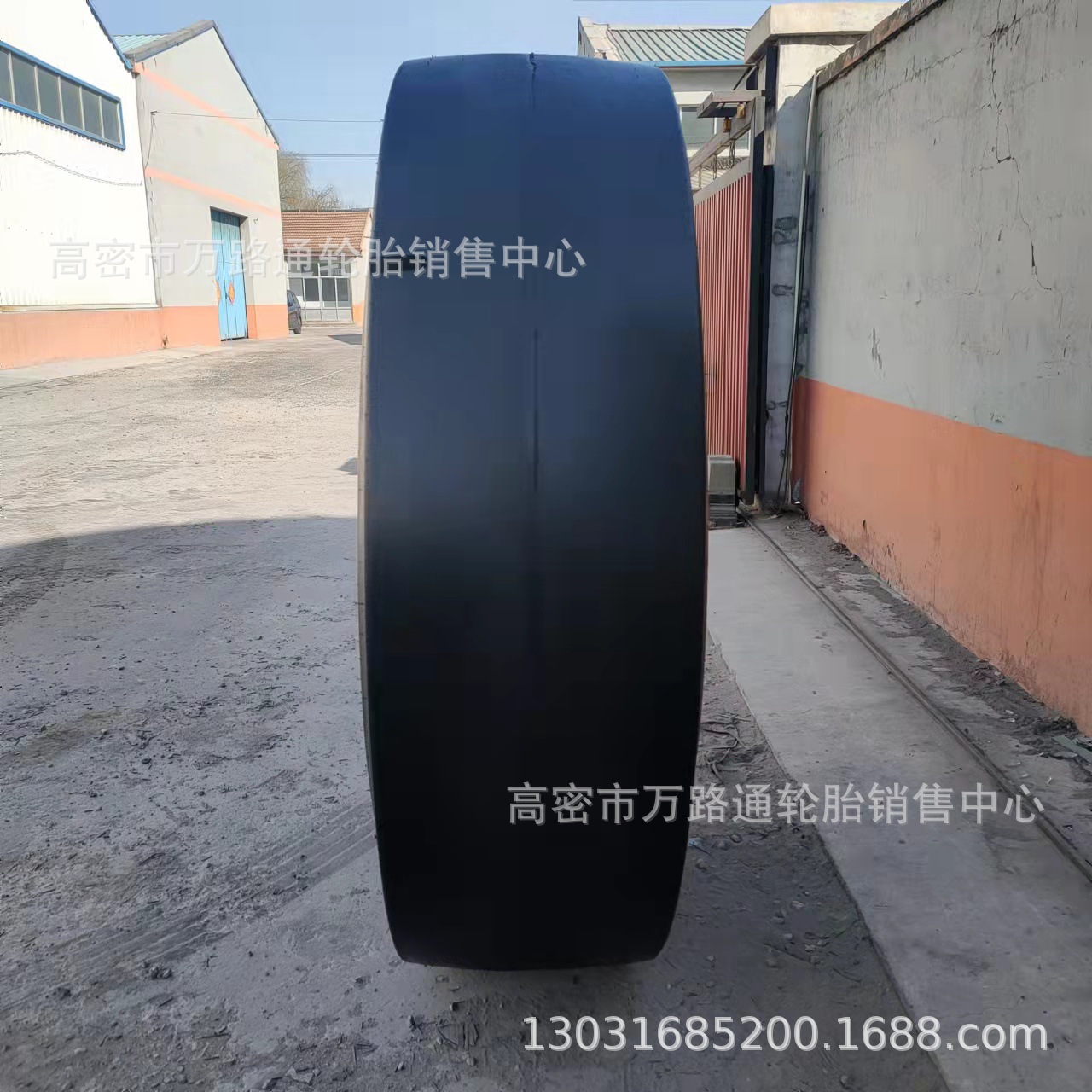 18.00R25 L-5S矿井轮胎工程矿用铲运机光面轮胎20.5R25 29.5R25