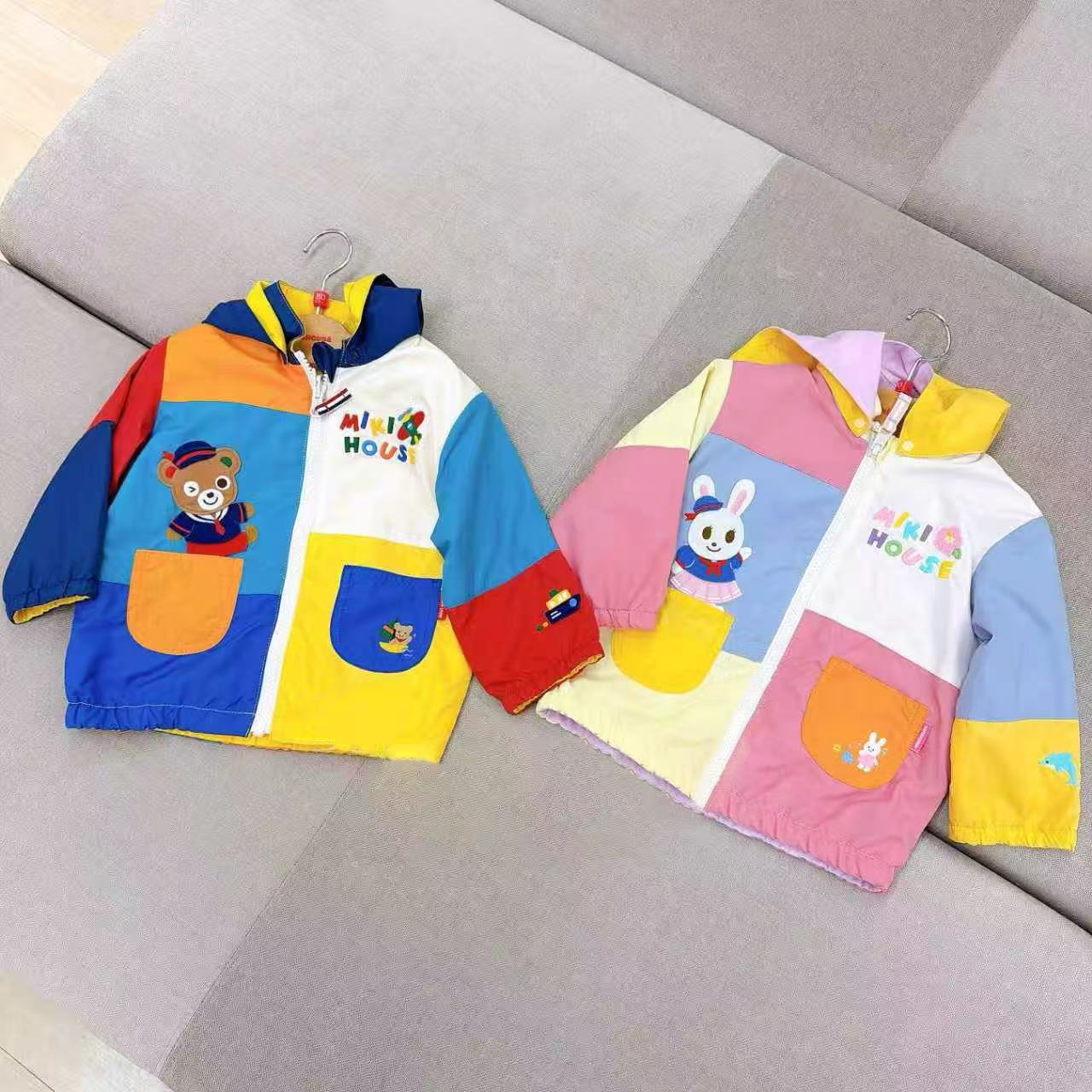 【In Stock】High-end 2026 Spring and Autumn Trendy Brand Bear and Rabbit Color Block Thin Windbreaker Jacket for Girls and Boys